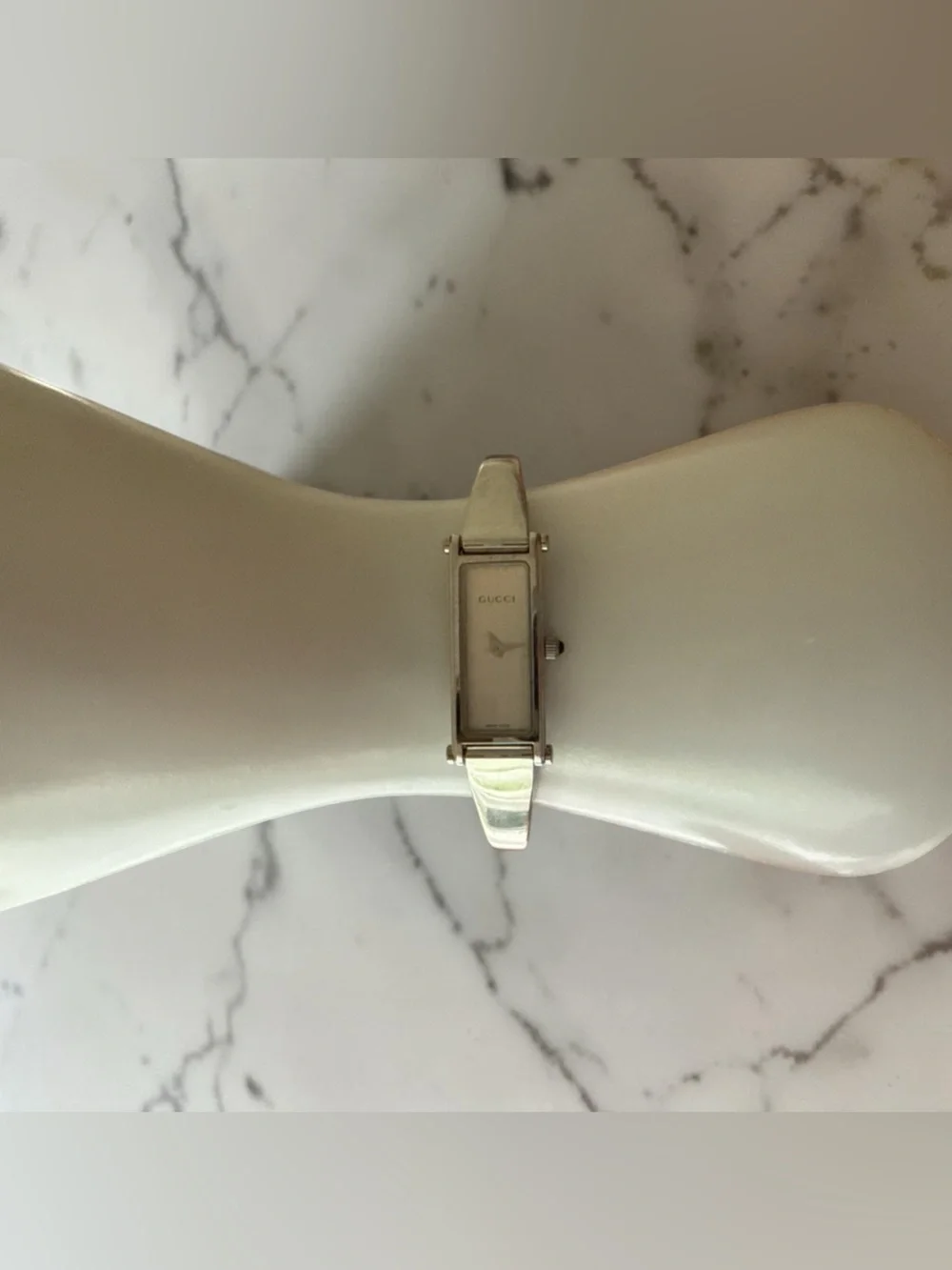 Authentic Vintage Gucci 1500L Women's Bangle Watch in silver-tone stainless stee